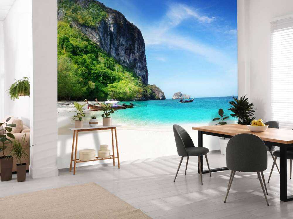 Strand op het Poda eiland in Thailand