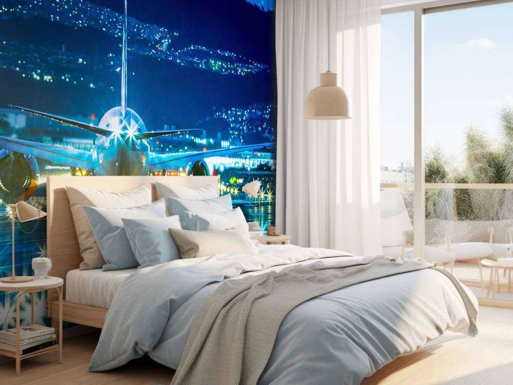 Vliegtuig op een verlicht vliegveld