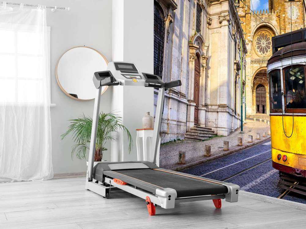 Oude gele tram in Lissabon