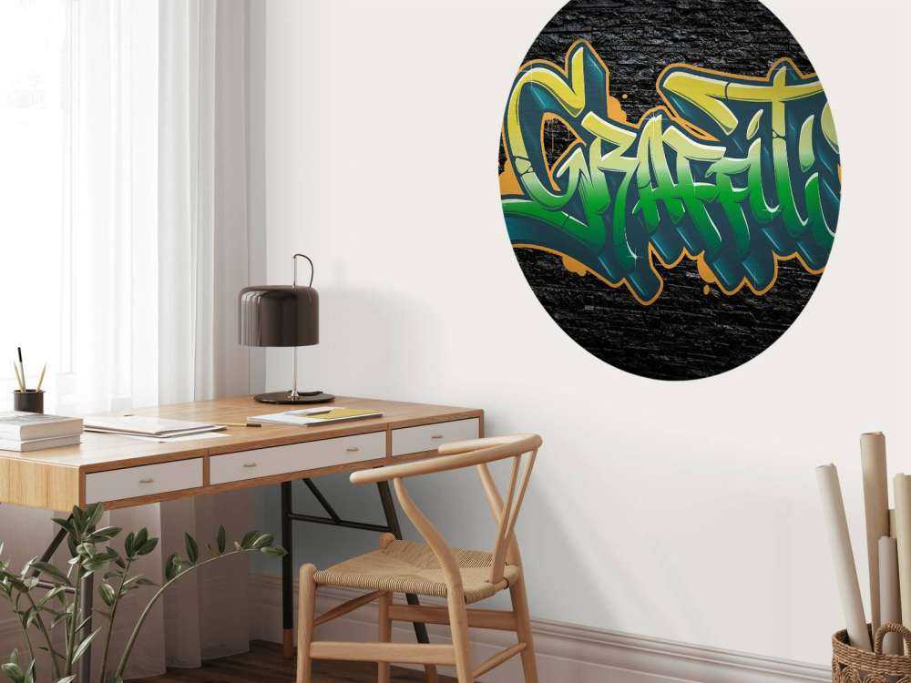 Graffiti op muur van zwarte stenen