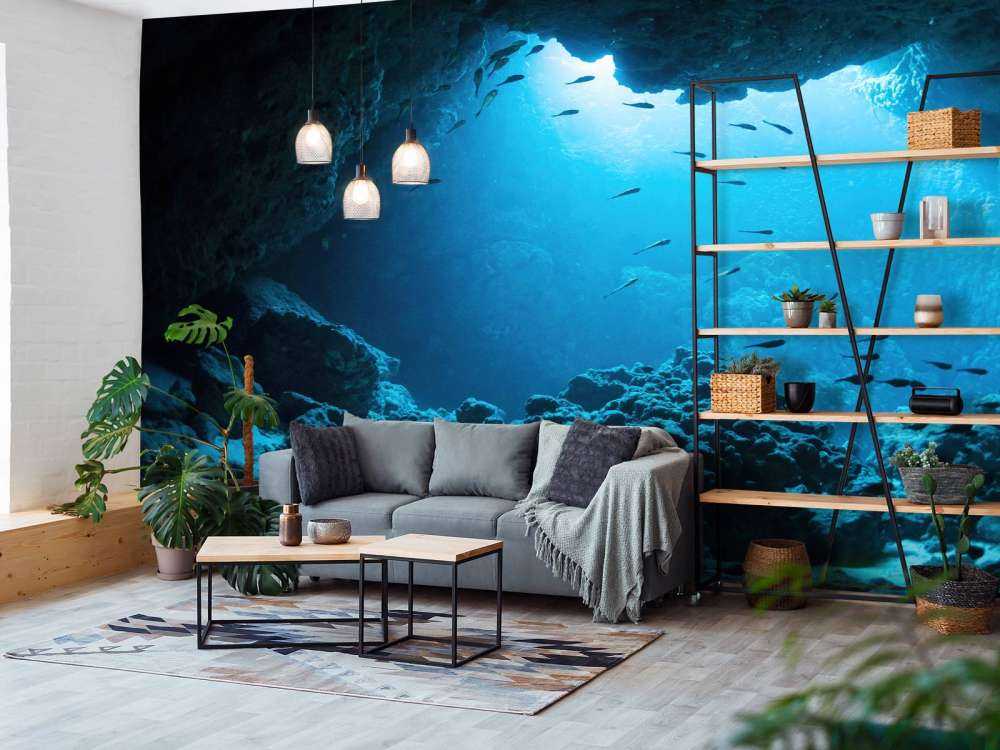 Onderwater grot met vissen