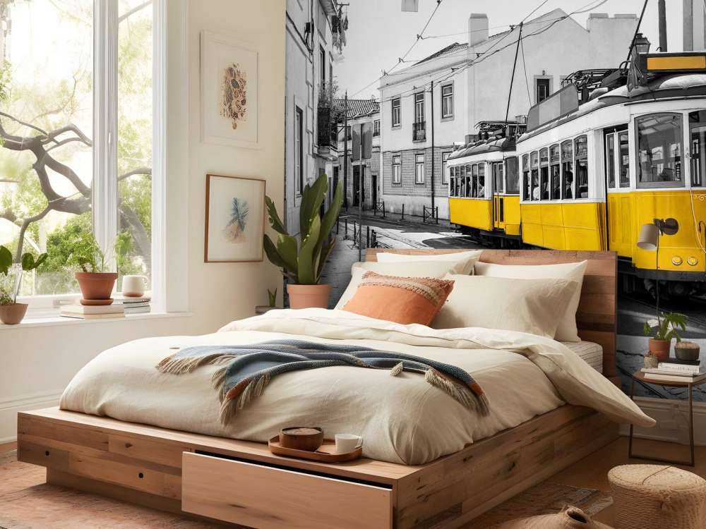 Gele tram in een zwart-wit straatje