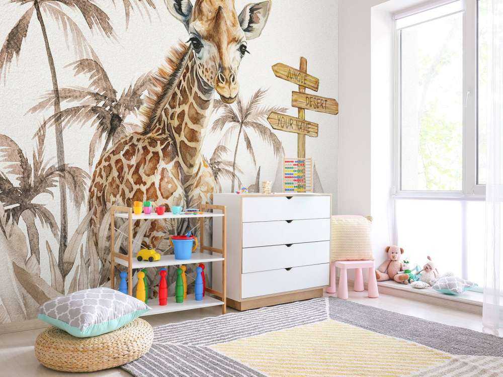 Baby giraffe in de jungle taupe