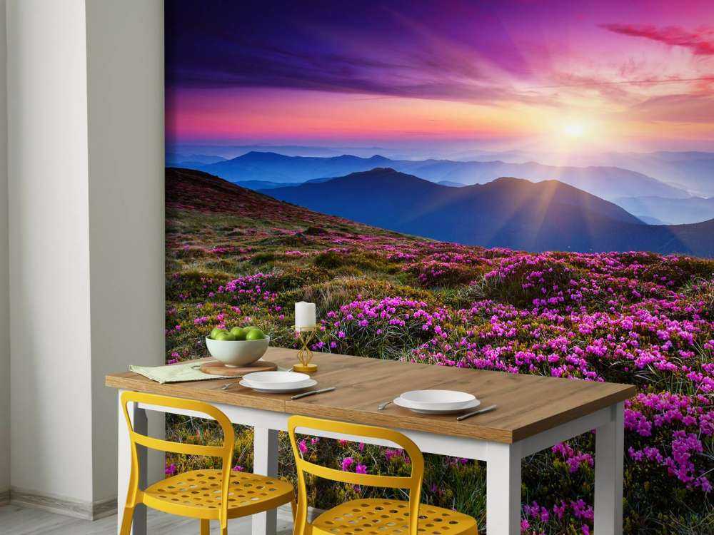 Rhododendron bloemen in de bergen