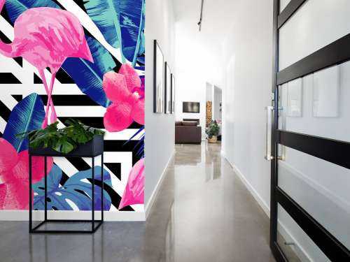 Flamingo print met witte en zwarte strepen
