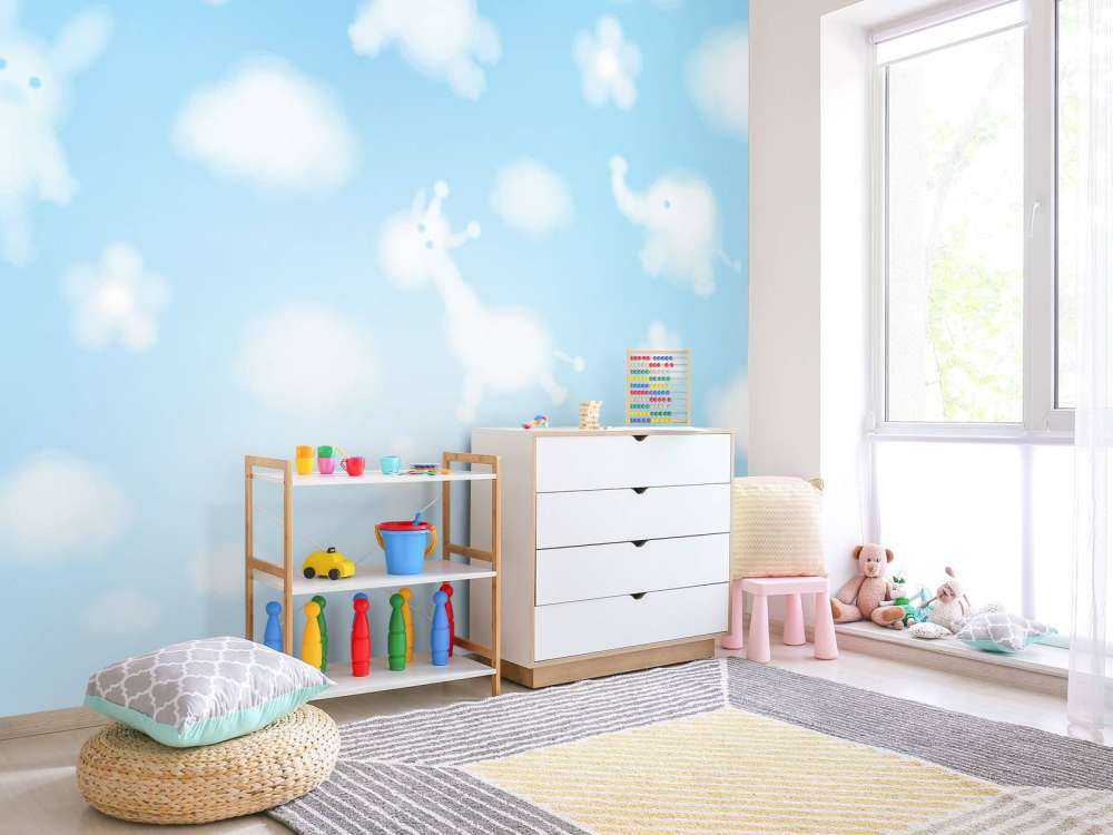 Wolken met kinderfiguurtjes