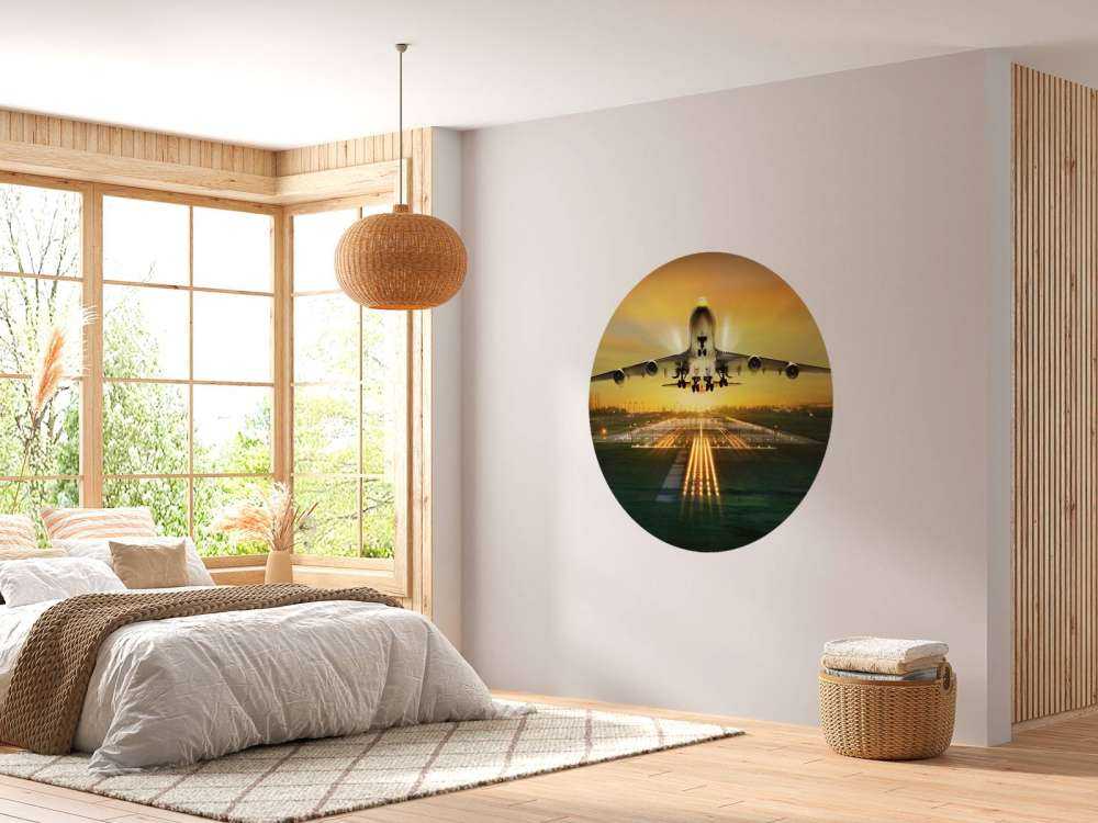 Passagiersvliegtuig stijgt op bij zonsondergang