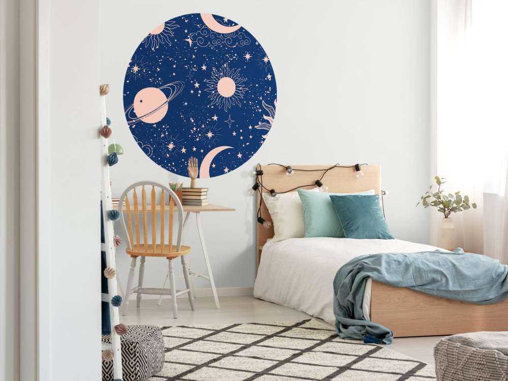 Nachtelijke zon en maanhemel