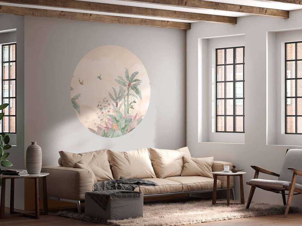 Kolibries onder zachte wolkenlucht