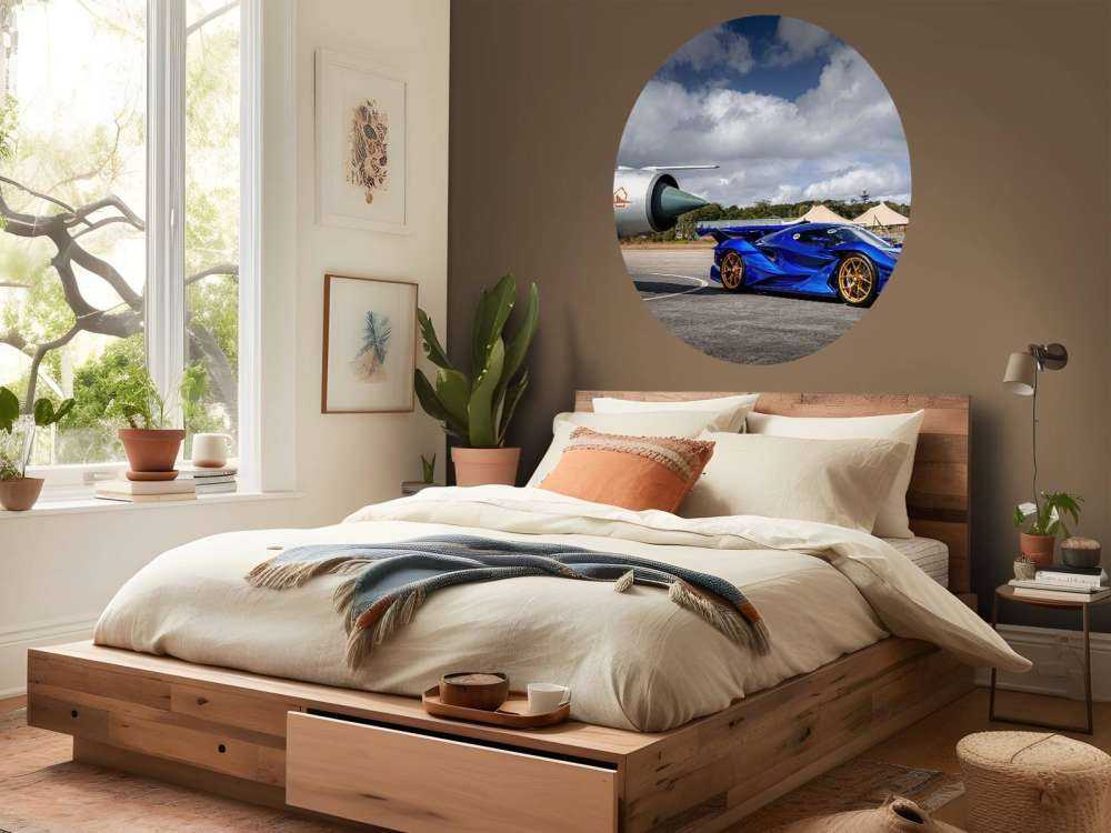 Futuristische supercar op vliegveld