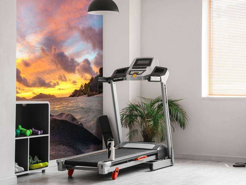 Zonsondergang op tropisch strand