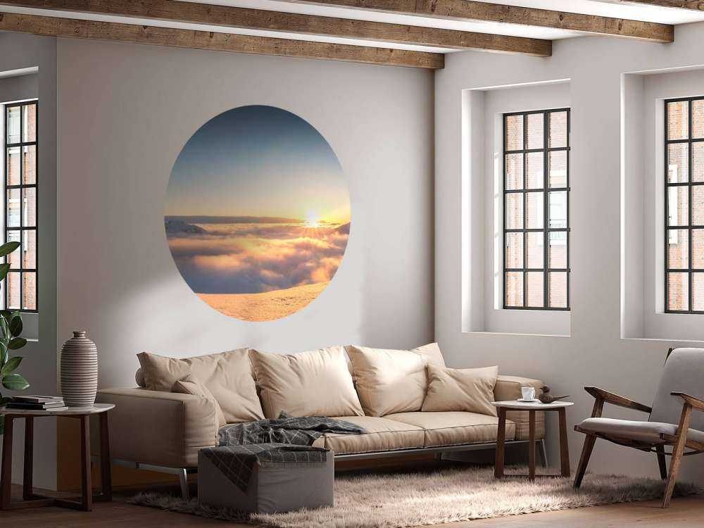 Zonsopkomst boven de winterbergen