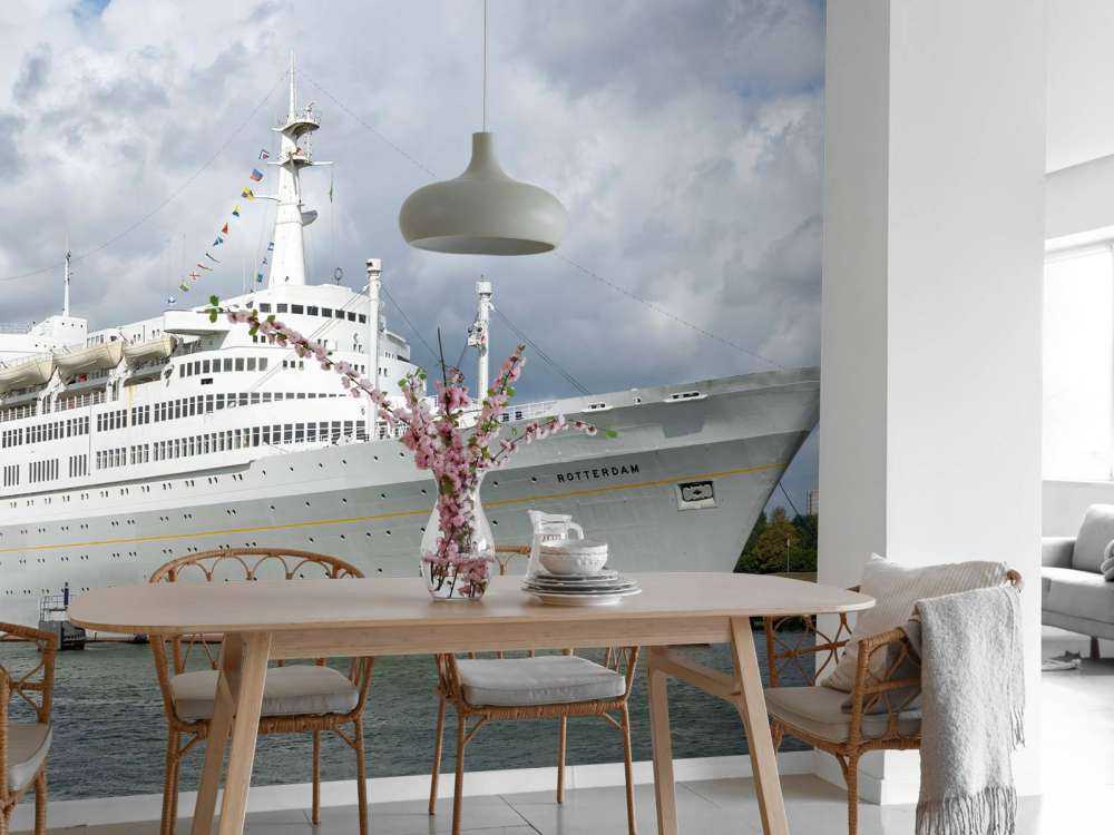 Stijlvolle oceaanreus in de haven