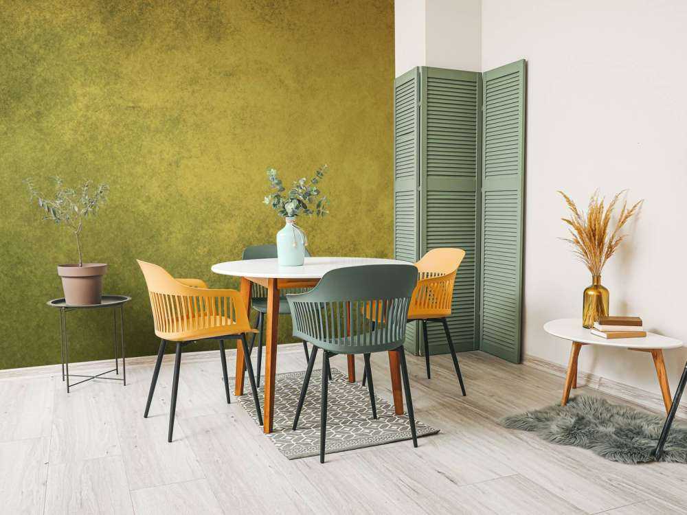 Oude geel-groene muur