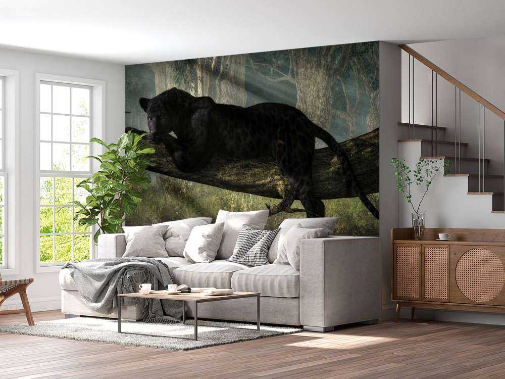 Panter op een boomstronk