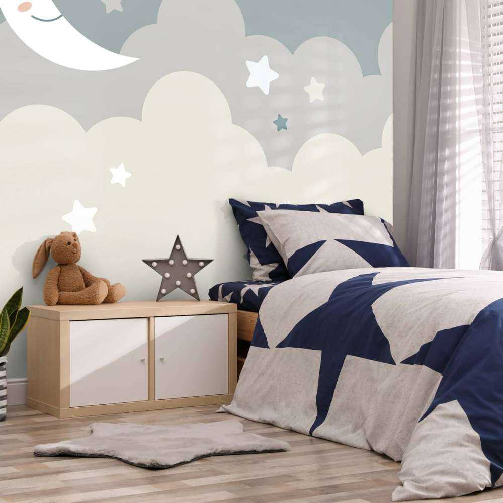 Maan met sterren in de wolken