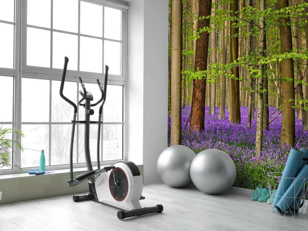 Bos met paarse bloemetjes