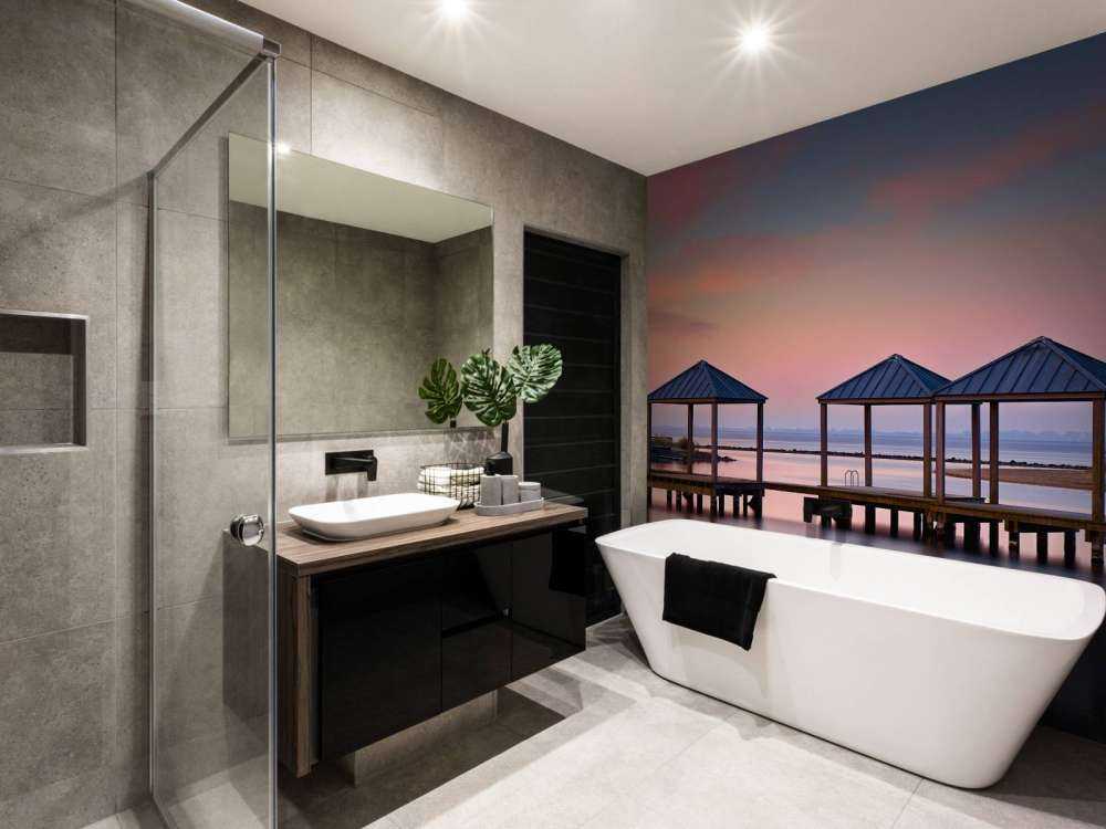 Zwemsteiger bij zonsopkomst