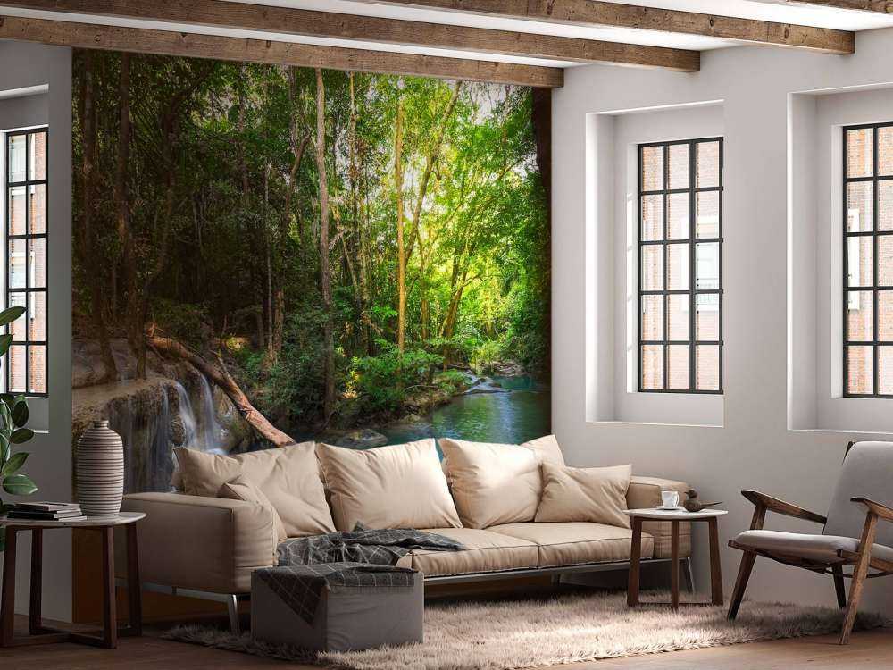 Waterval in een tropisch regenwoud