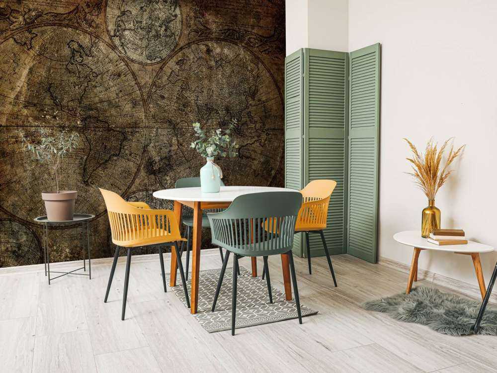 Oude verschroeide wereldkaart