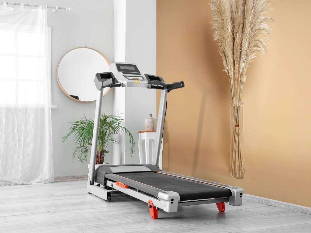 Minimalistische plant op bruin achtergrond