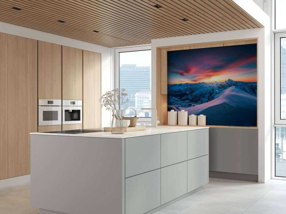 Sneeuwtoppen bij vurige dageraad