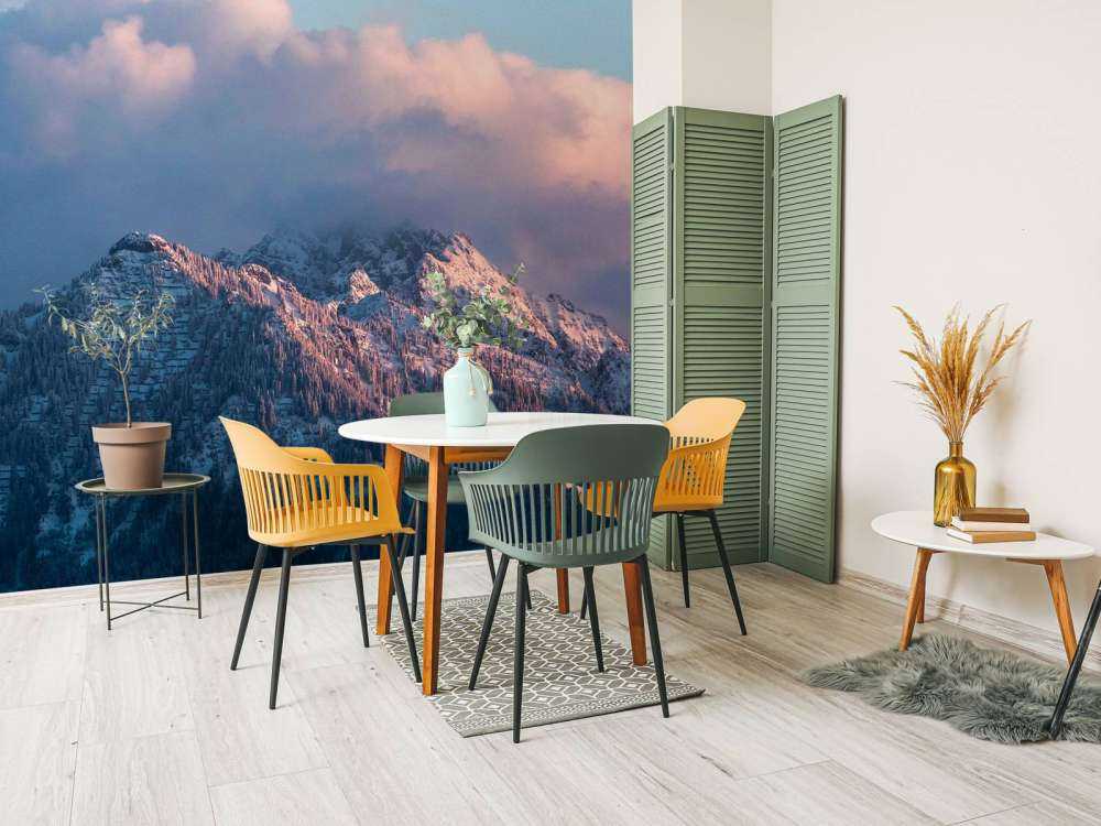 Roze Winterlicht Over Bergtoppen