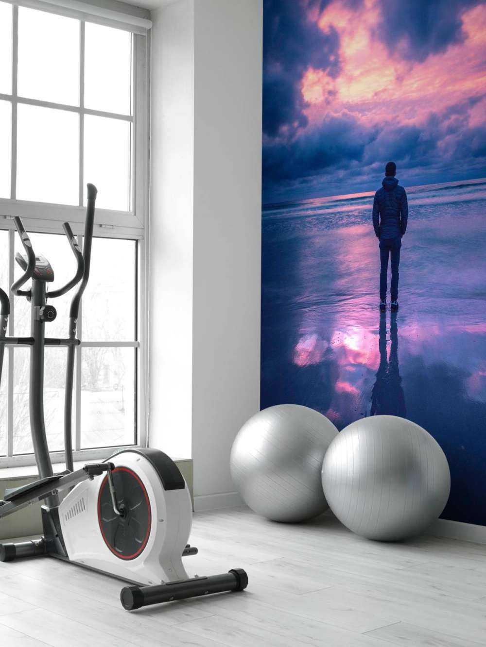 Paarse schemering aan stille kust