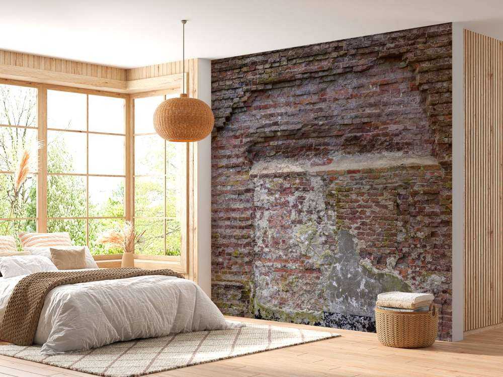 Oude afgebrokkelde muur