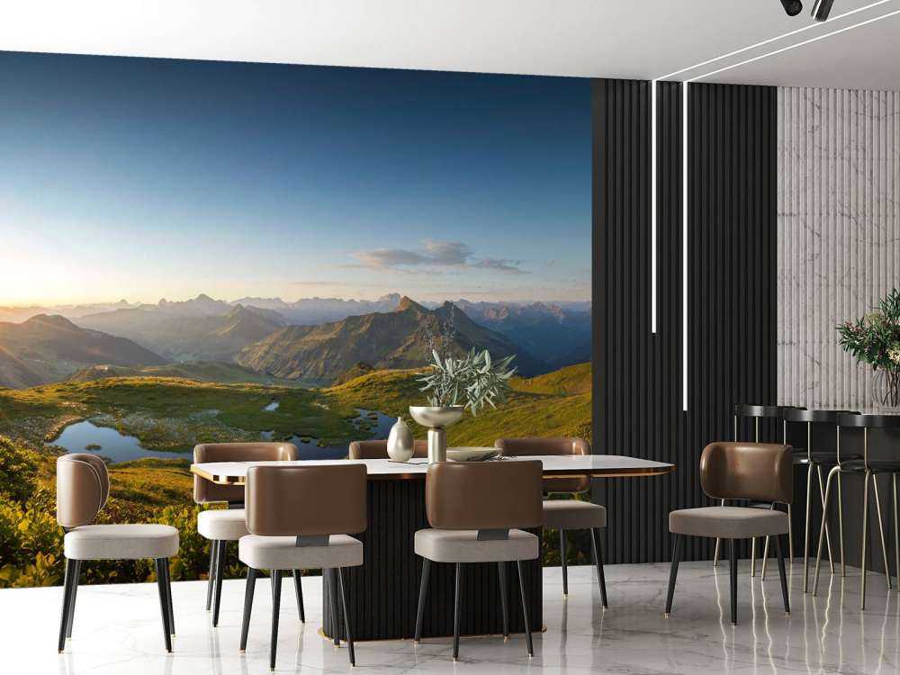 Zonlicht over bergvallei