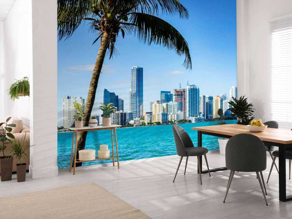 Miami skyline met een palmboom op de voorgrond