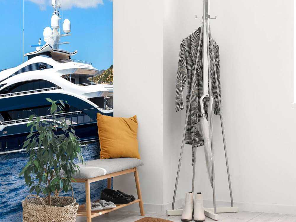 Luxe jacht aan de kust