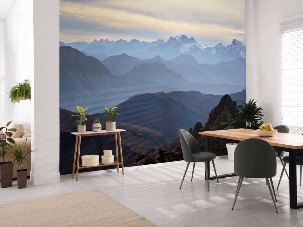 Mistig berglandschap