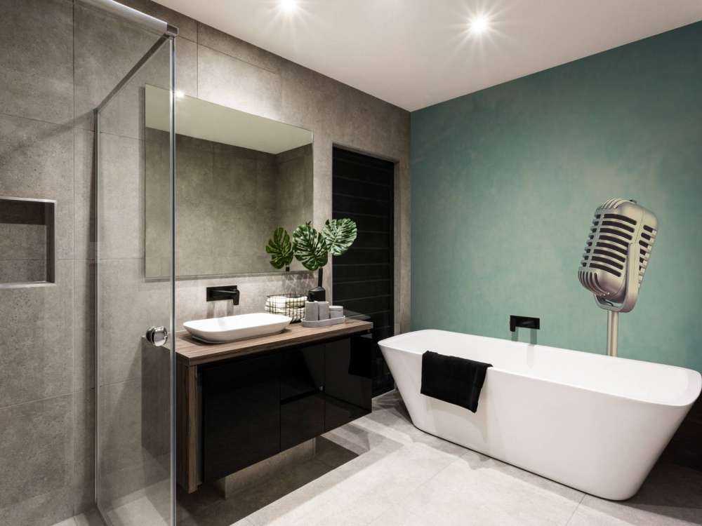 Klassieke microfoon met een blauwe achtergrond