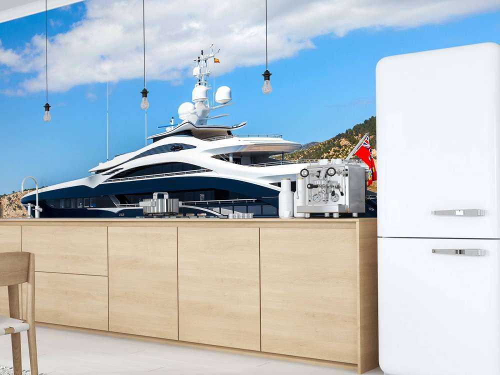 Luxe jacht aan de kust