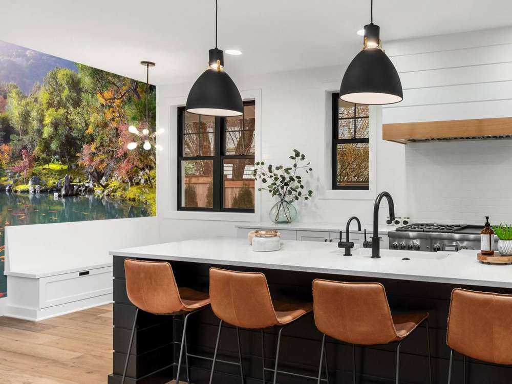 Vijver met tropische vissen in Japan