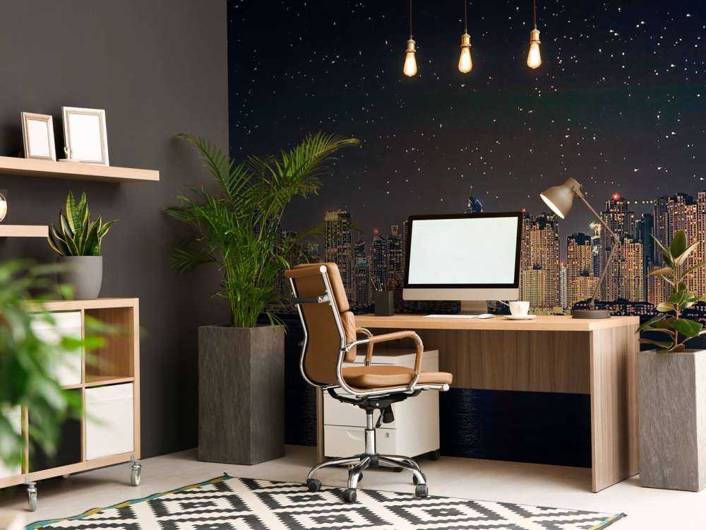 Maanlicht over glinsterende skyline