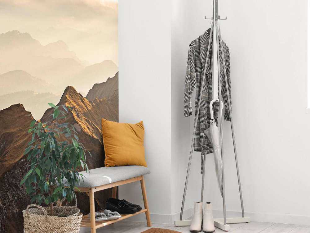 Gouden gloed over bergkam