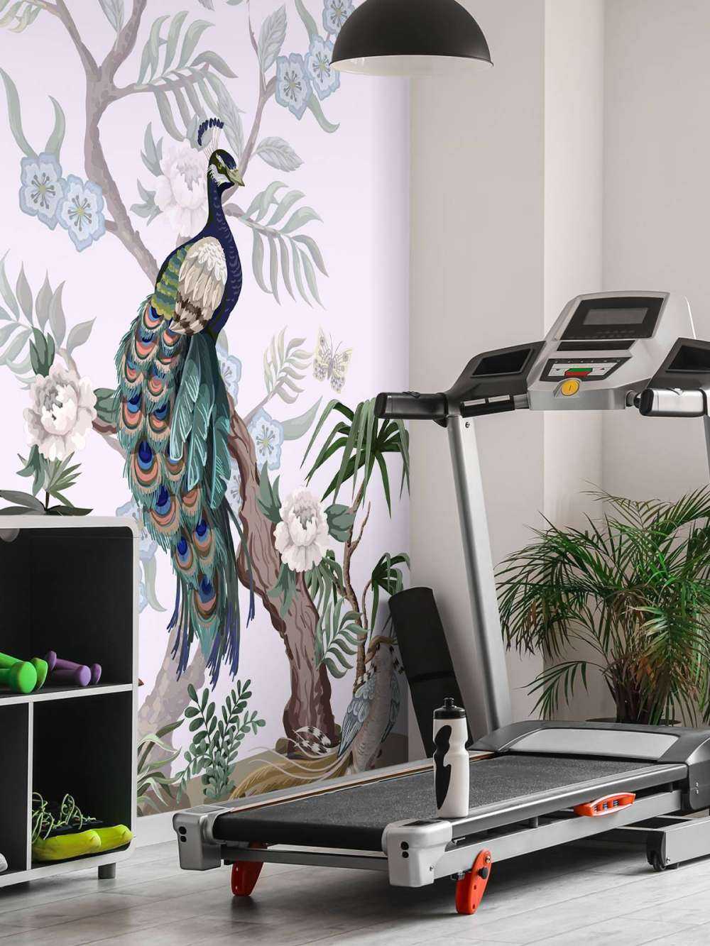 Pauwen en pioenrozen