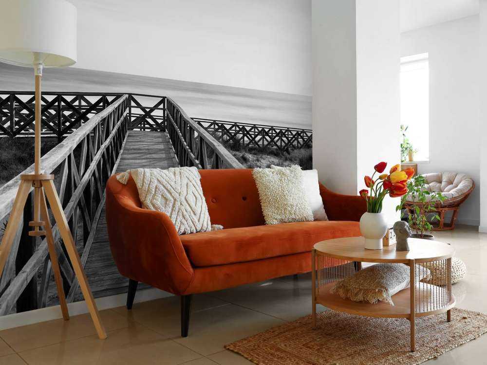 Loopbrug naar het strand