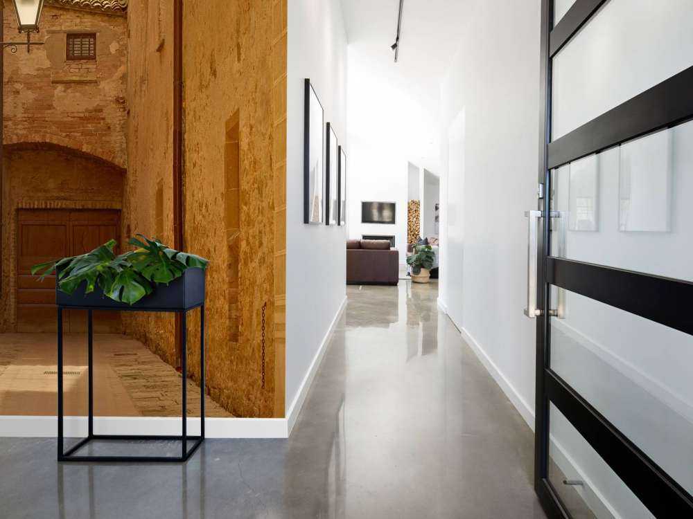 Italiaans straatje met lantaarn