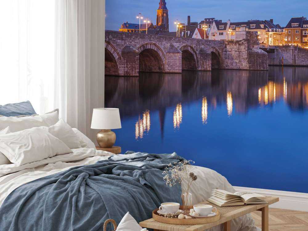 Sint Servaasbrug in de avond