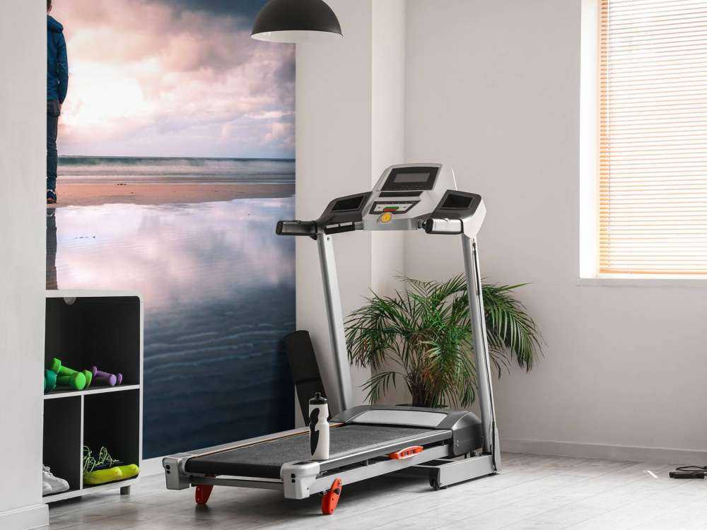 Stilte aan een spiegelstrand