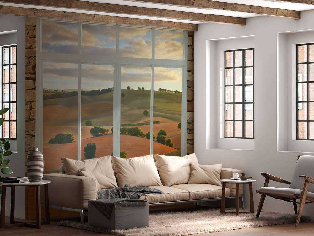 Glooiende heuvels in avondlicht