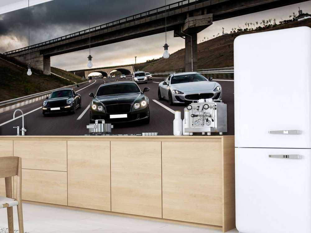 Sportwagens op de snelweg