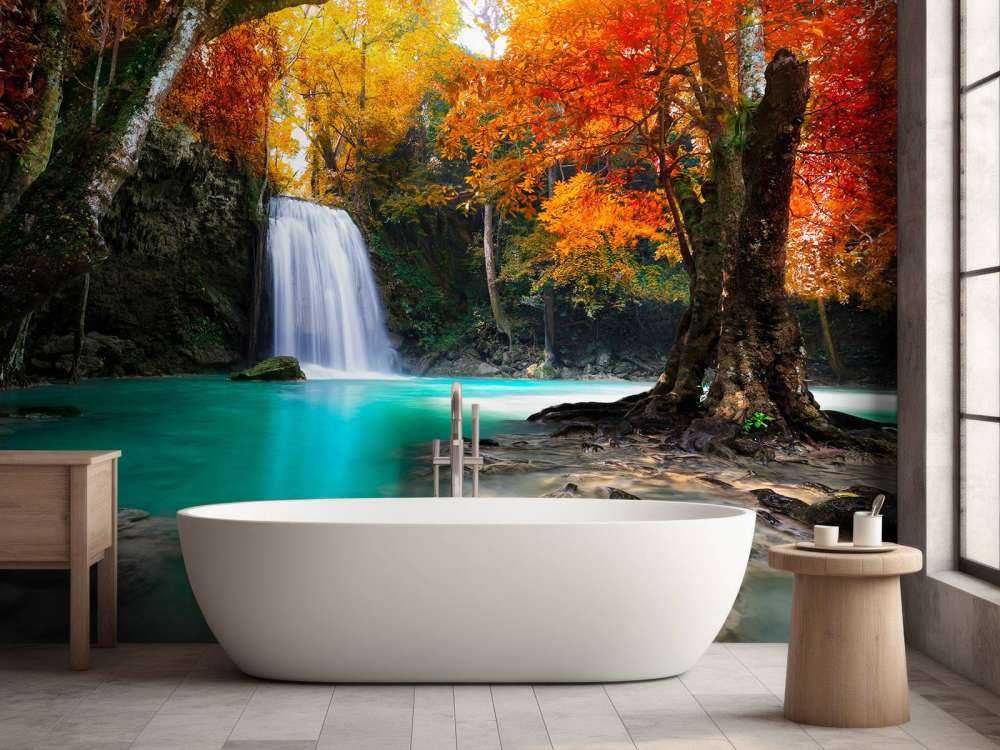 Waterval in het diepe woud