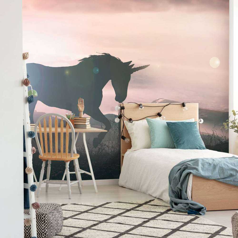 Unicorn bij een zonsondergang