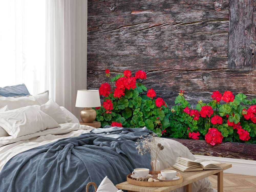 Oud hout met bloemen