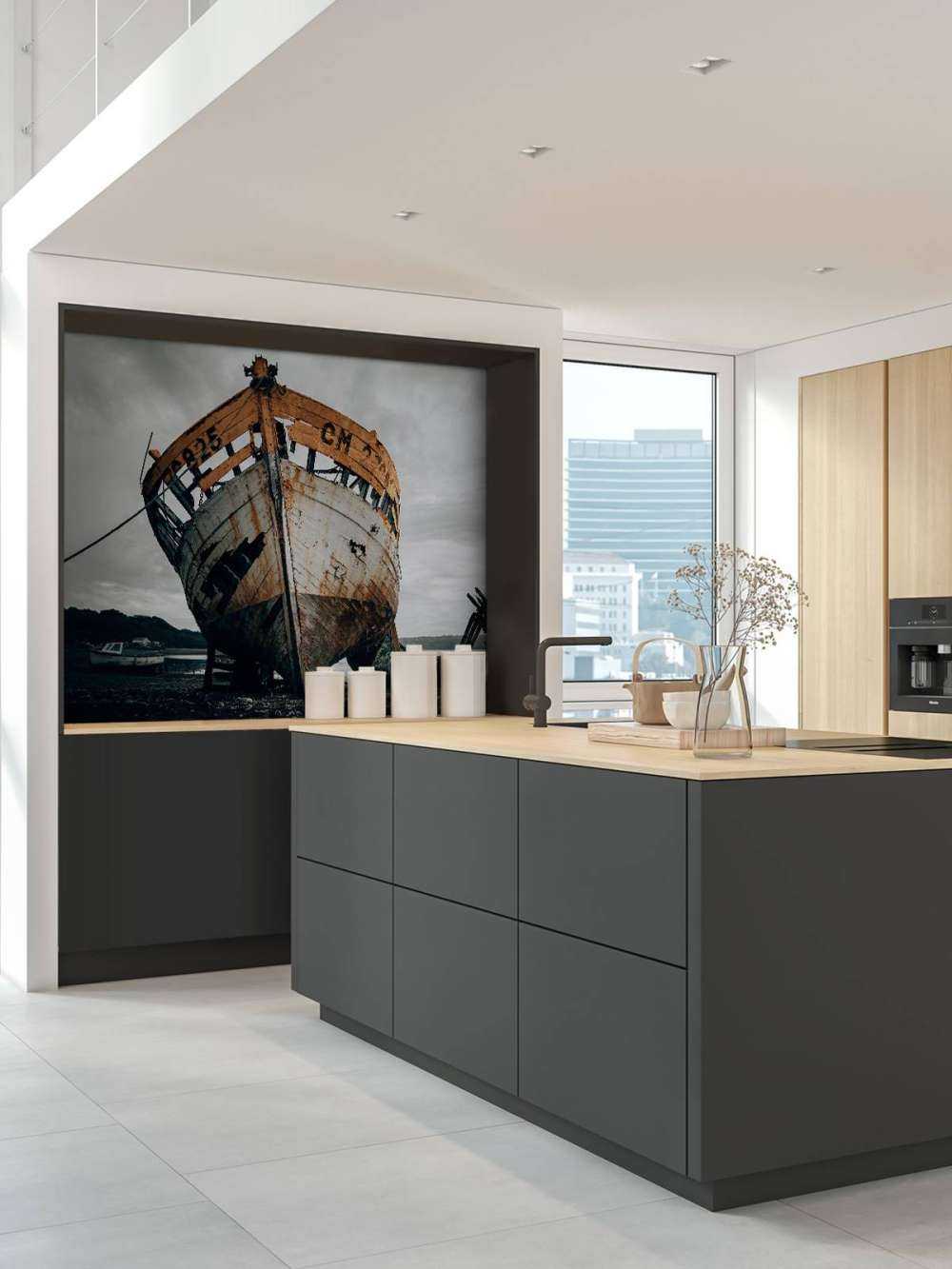 Oud roestig scheepswrak