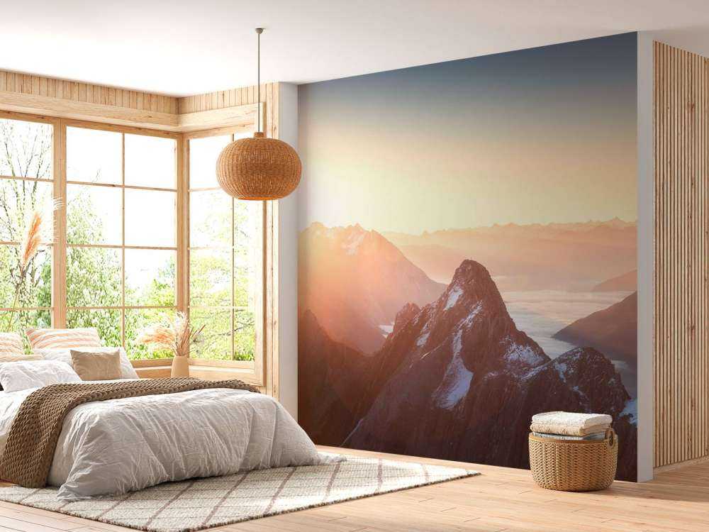 Zonsopkomst Boven Bergsilhouetten